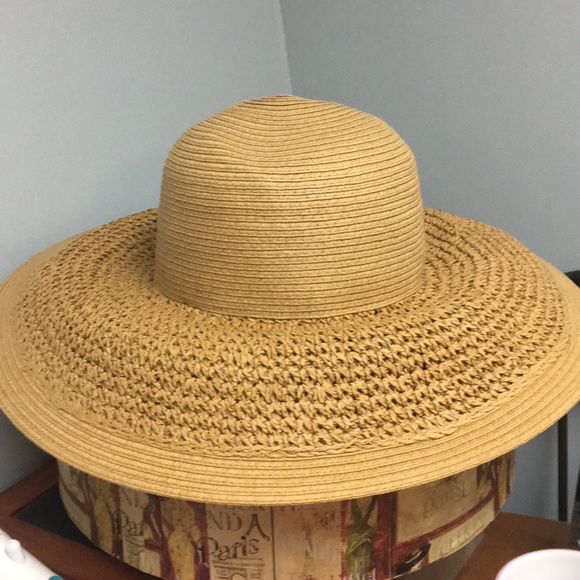 j crew beach hat